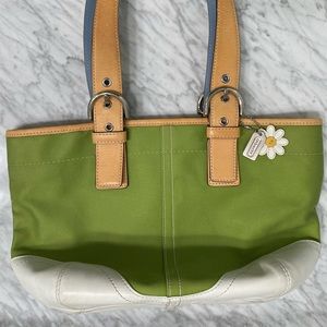 Coach shoulder bag 🤩